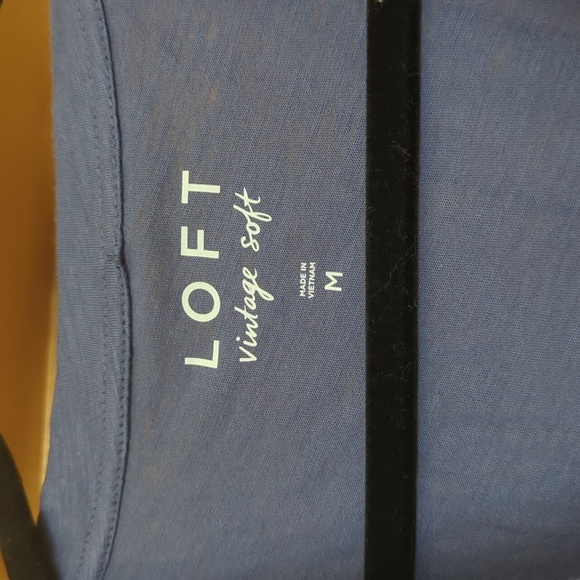 Loft tank with ruffle / peplum bottom - Picture 2 of 4